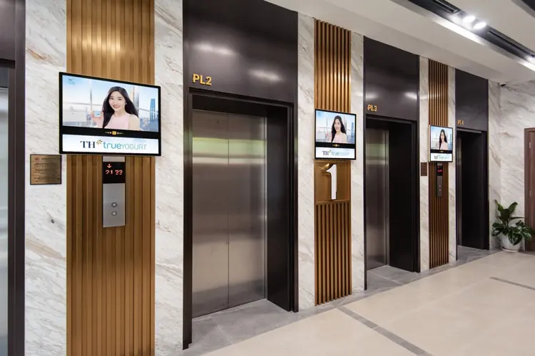 Doanh nghiệp cần cân nhắc ngân sách, tệp khách hàng và chiến lược thương hiệu để lựa chọn hình thức phù hợp.