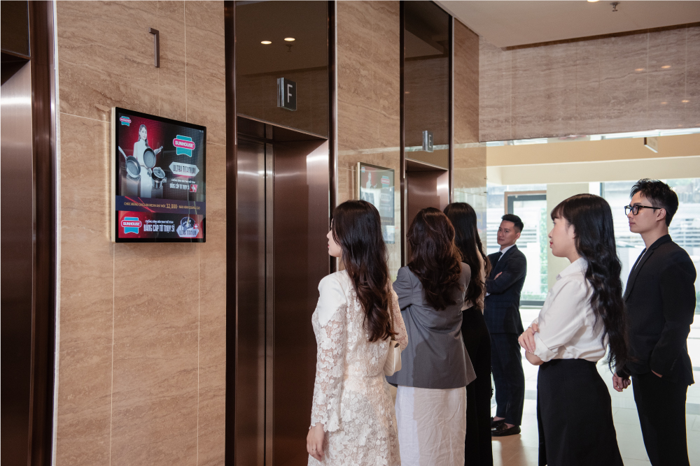 Chicilon Media's advertising screens in the elevator lobby