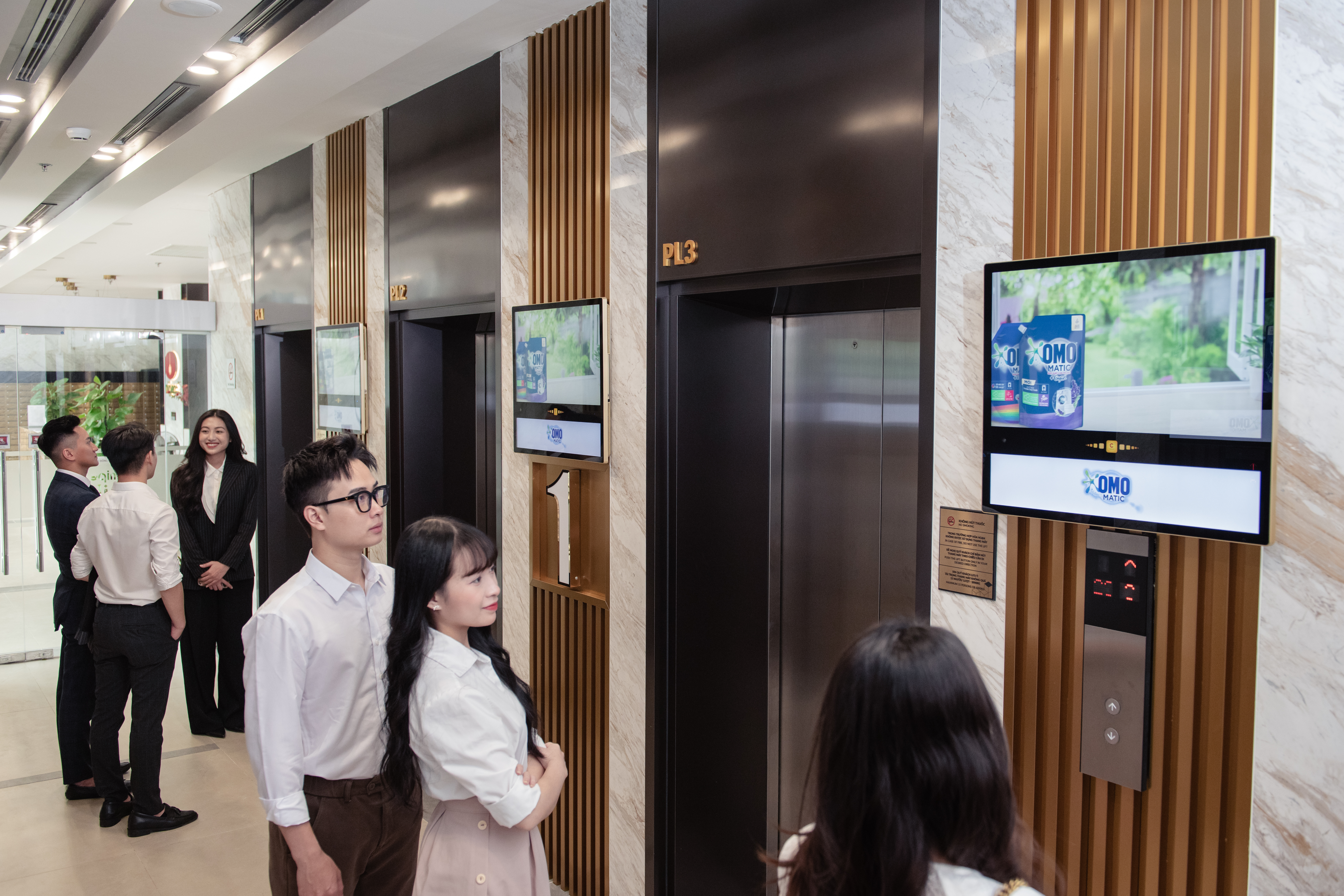 The media channel system of Chicilon Media in middle and high-end buildings