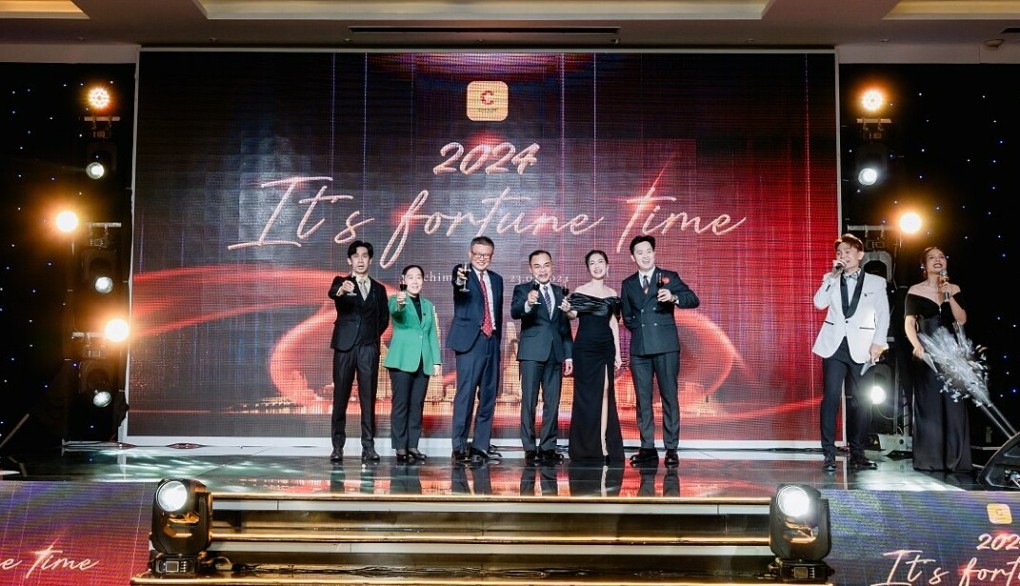 Đại diện Chicilon Media trong tiệc tổng kết năm - Year End Party "It's fortune time"