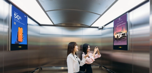 -building-elevator-poster-channel-cn